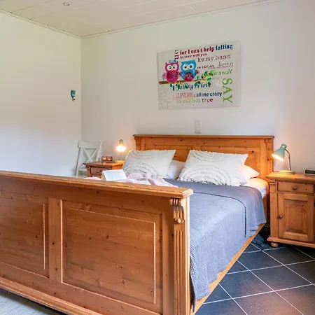 Zum Heidegarten Holiday home *